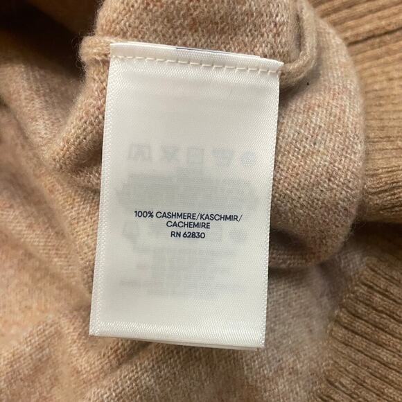 Lands’ End Men’s L 100% Cashmere V-Neck Sweater | Beige Tan, Classic Luxury $200 - Picture 5 of 7